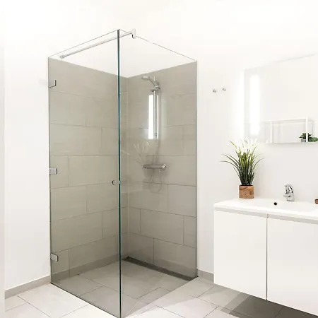 Sanders Leaves 1 - Charming Ap For 8 Persons In * Copenaghen