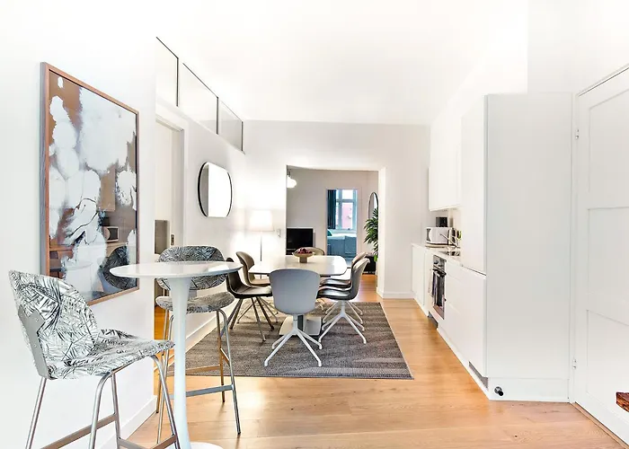 Leaves 1 - Charming Ap For 8 Persons In Copenhagen