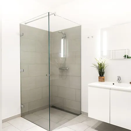 Sanders Leaves - Charming Three-bedroom In Downtown Copenhagen